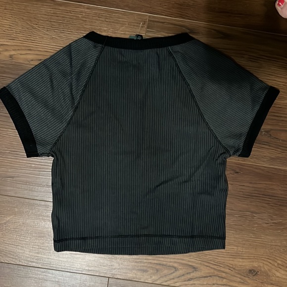 NWT 3 Wild Fable XS short sleeve shirts with 2 Size 2T Grayson mini shor… - Picture 9 of 14